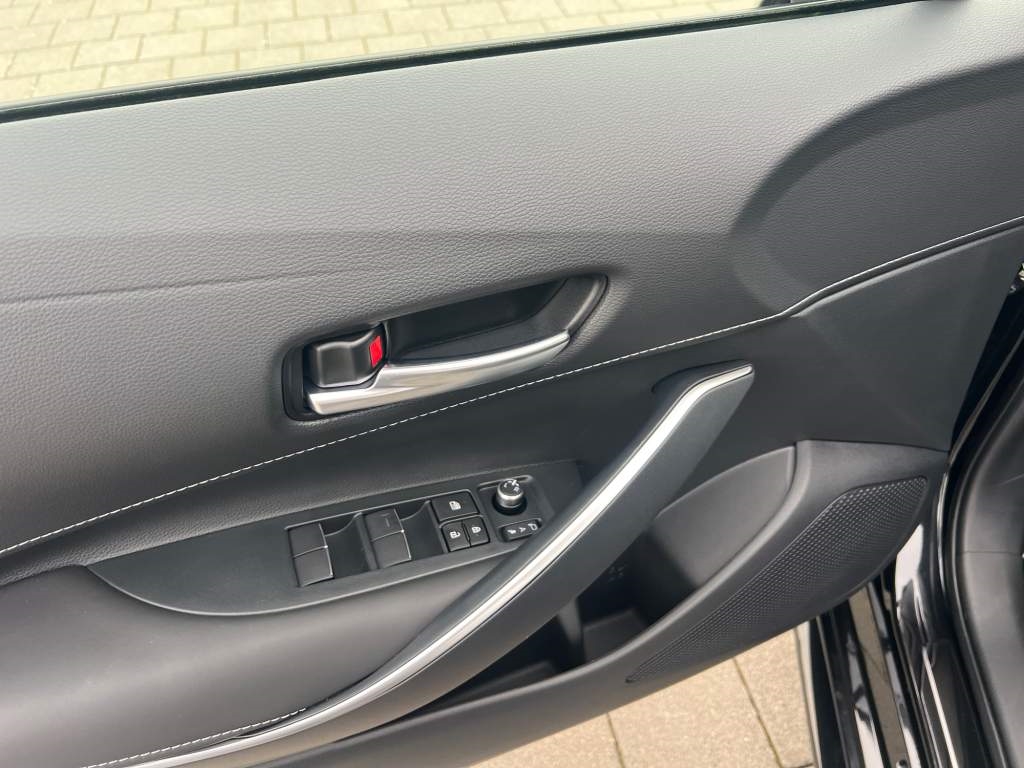 Foto 1 - Corolla Touring Sports 2,0 l Hybrid TS, Teamplayer, black mica / ink (schwarz)